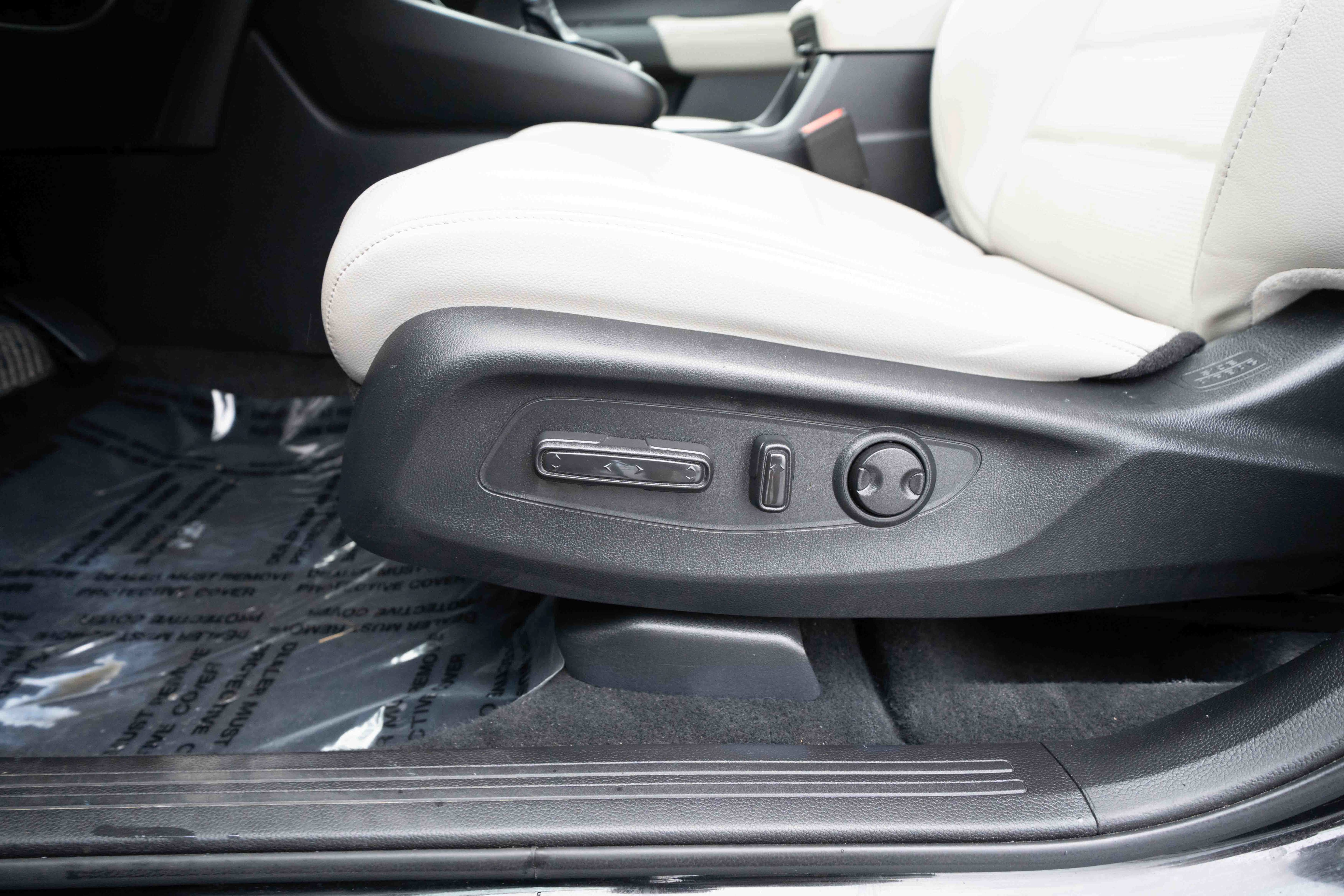 Used 2025 Honda CR-V EX-L image 12
