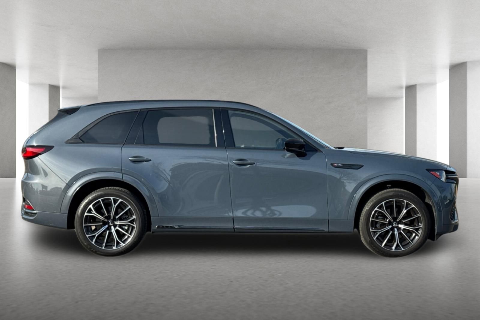 Used 2025 MAZDA CX-70 3.3 Turbo S w/ Premium Package image 3