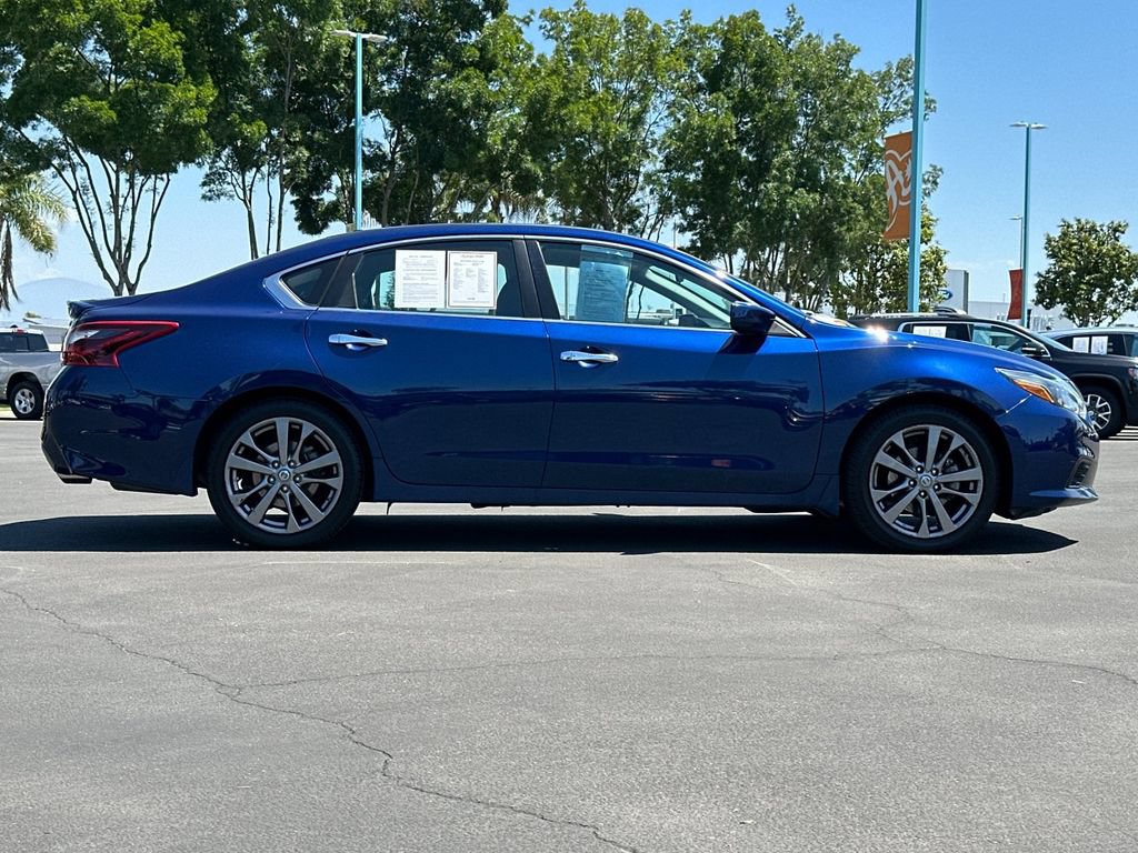 Used 2018 Nissan Altima 2.5 SR w/ SR Special Edition FWD image 2