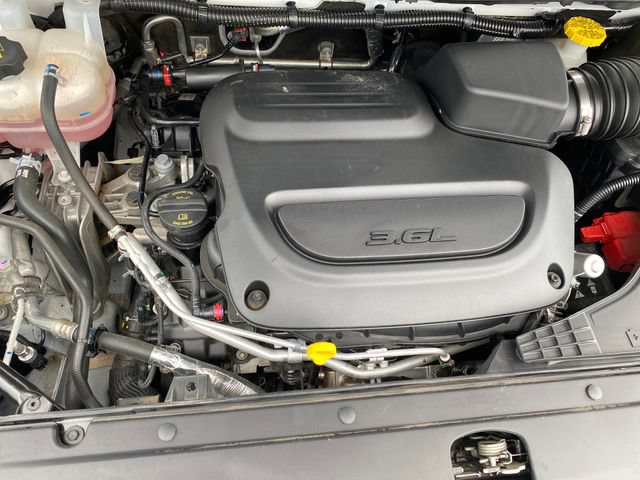 Used 2025 Chrysler Pacifica Select FWD image 20