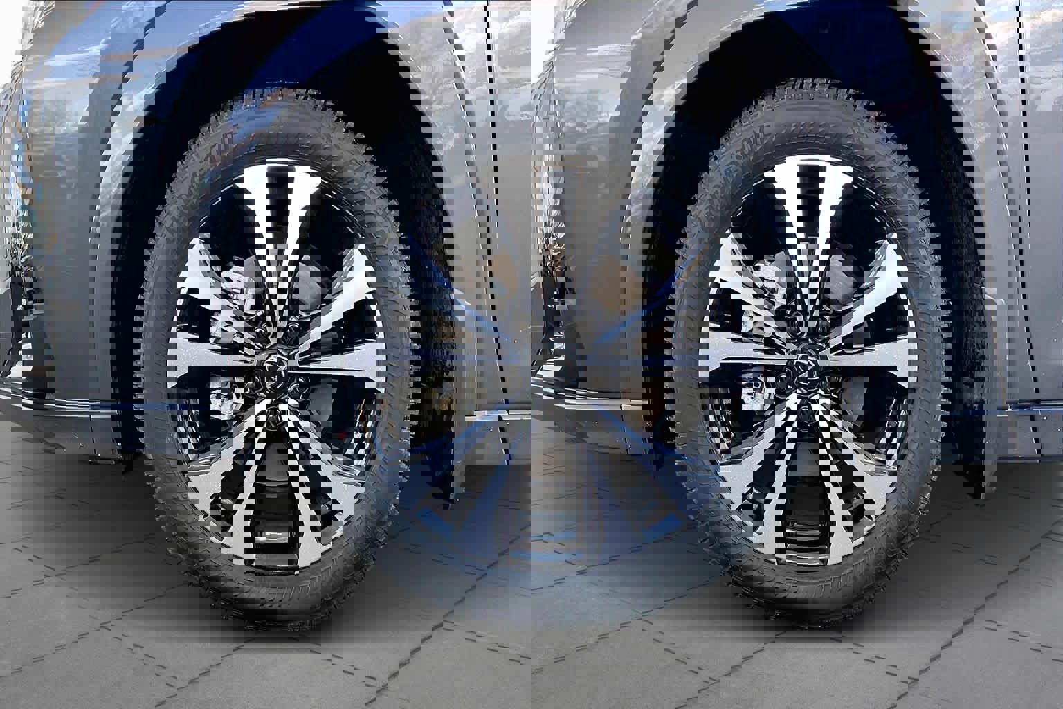 Used 2025 Lexus UX 300h AWD w/ Cold Area Package image 9