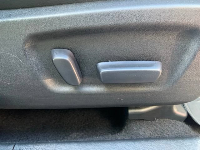 Used 2016 Toyota Highlander Limited FWD image 16