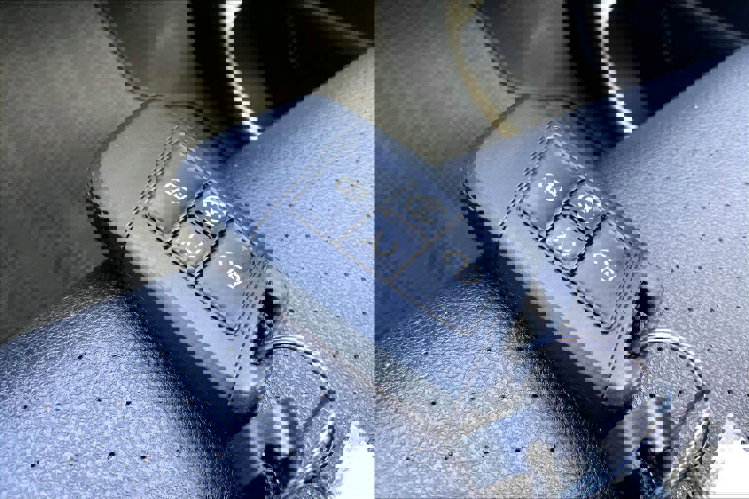 Used 2020 Volkswagen Atlas Cross Sport SE AWD/4WD image 15