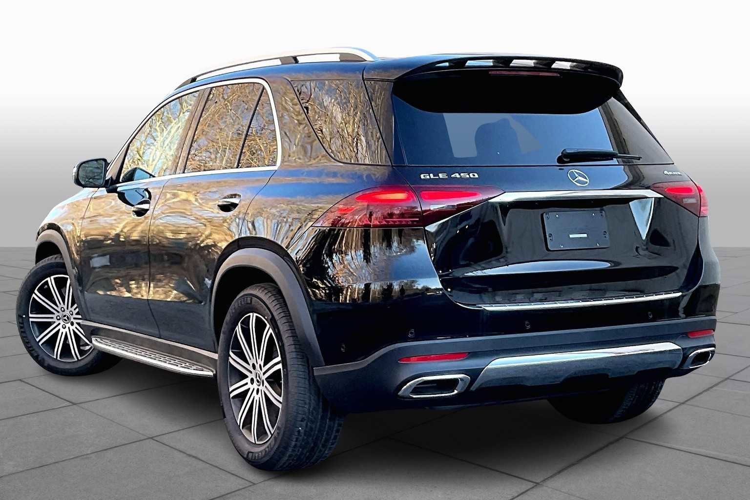 Certified 2025 Mercedes-Benz GLE 450 4MATIC image 4