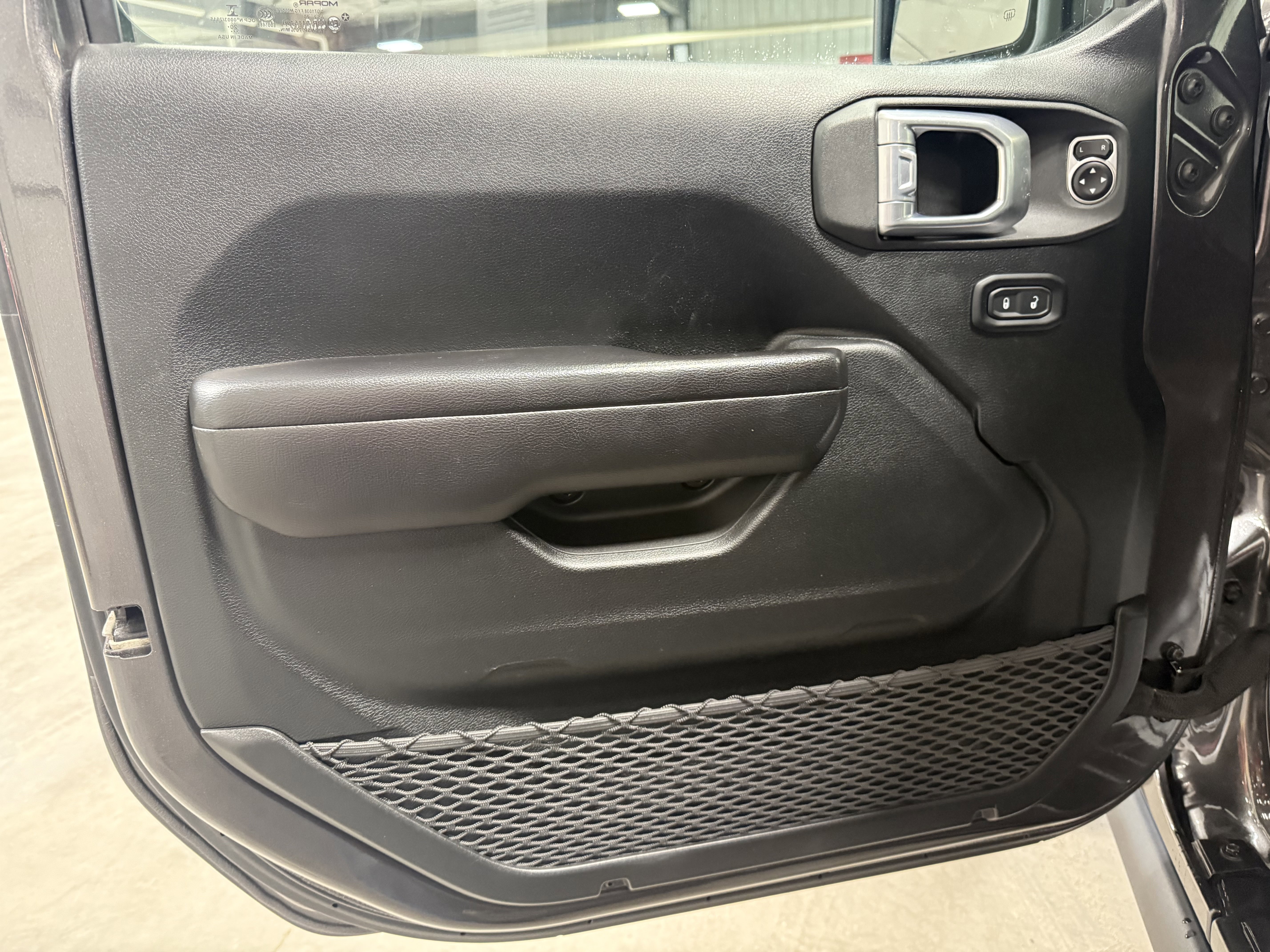 Used 2021 Jeep Wrangler Unlimited Rubicon AWD/4WD image 20