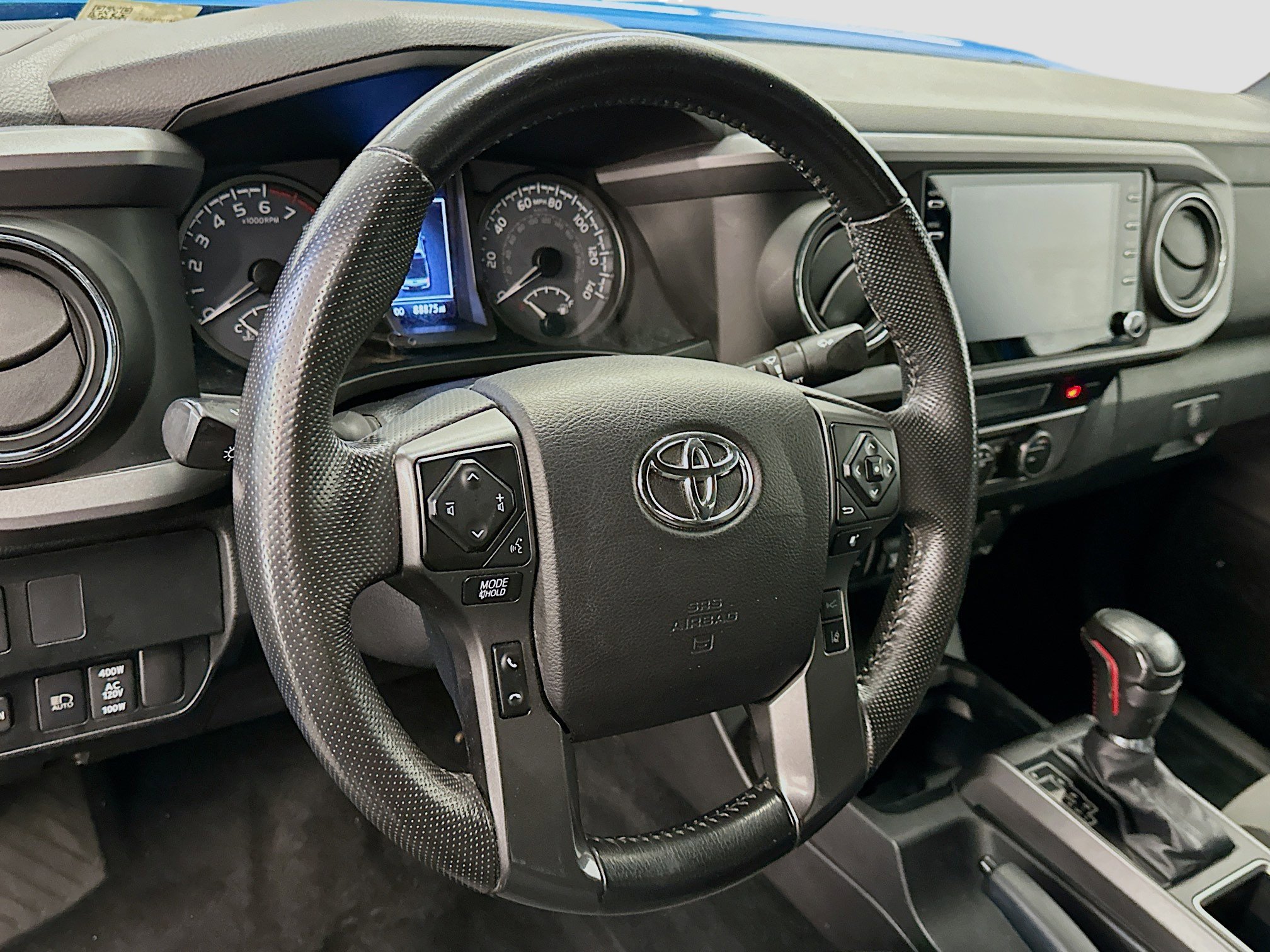 Used 2021 Toyota Tacoma TRD Off-Road w/ Technology Package AWD/4WD image 18