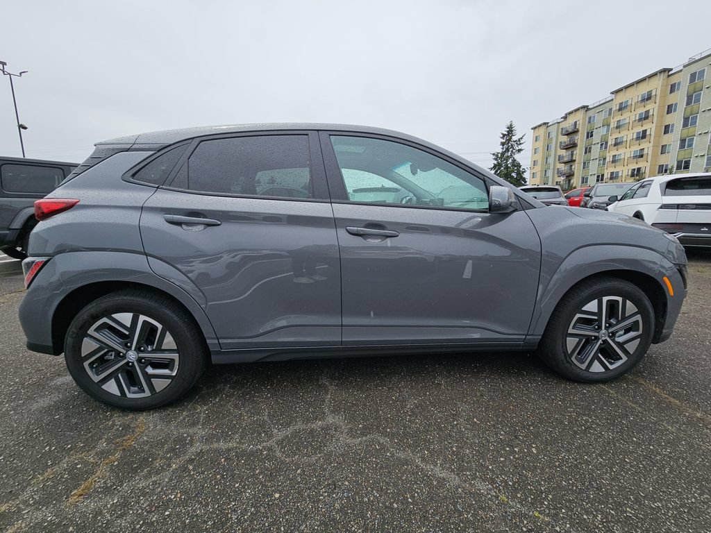 Used 2023 Hyundai Kona SEL FWD image 8