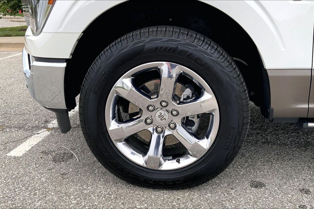 Used 2023 Ford F150 King Ranch w/ Equipment Group 601A High AWD/4WD image 9