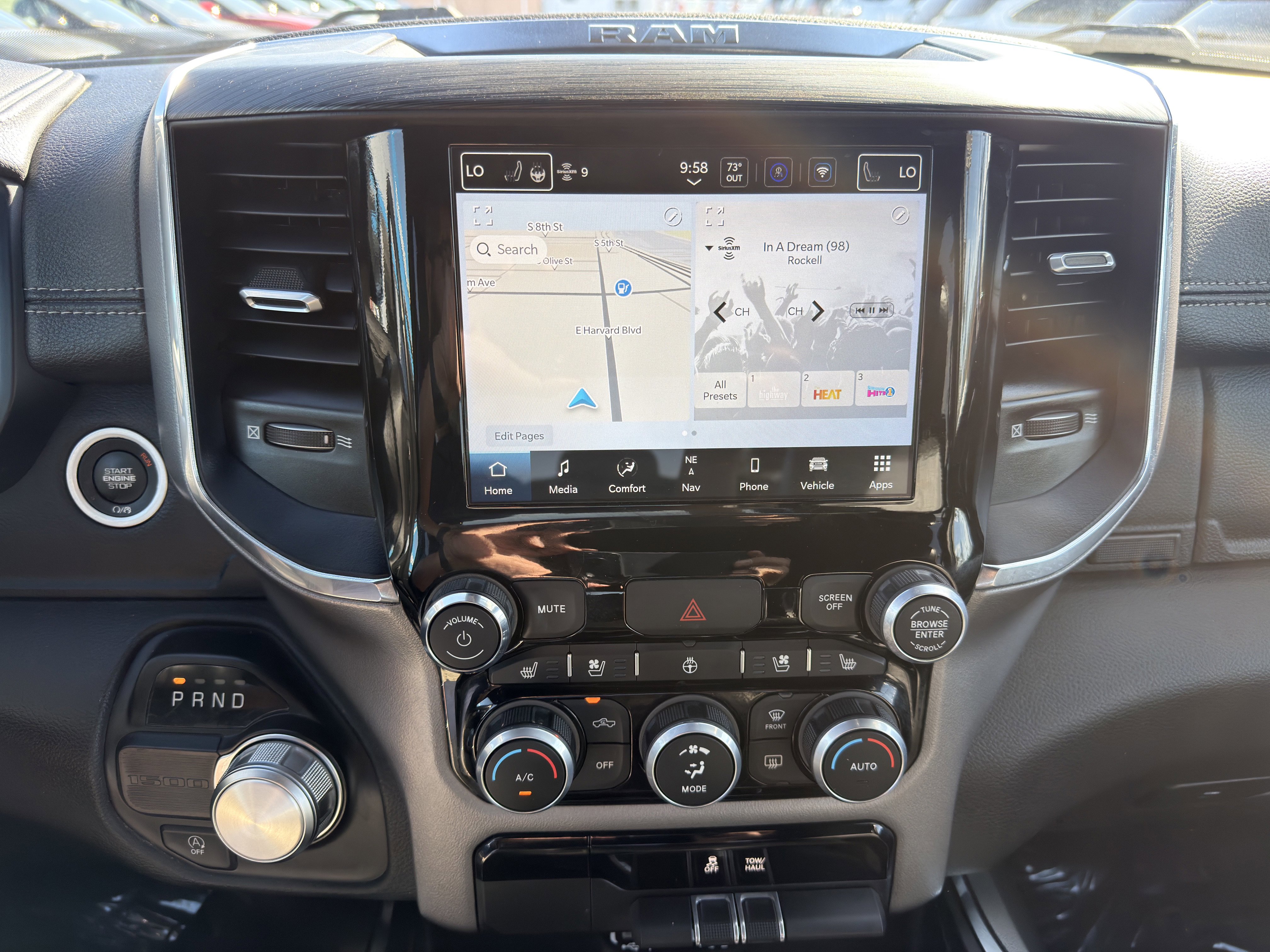 Used 2024 RAM 1500 Laramie image 32