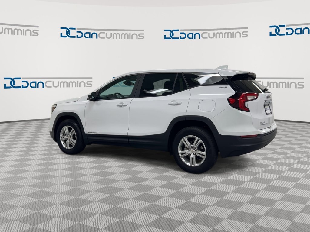 Used 2024 GMC Terrain SLE AWD/4WD image 6