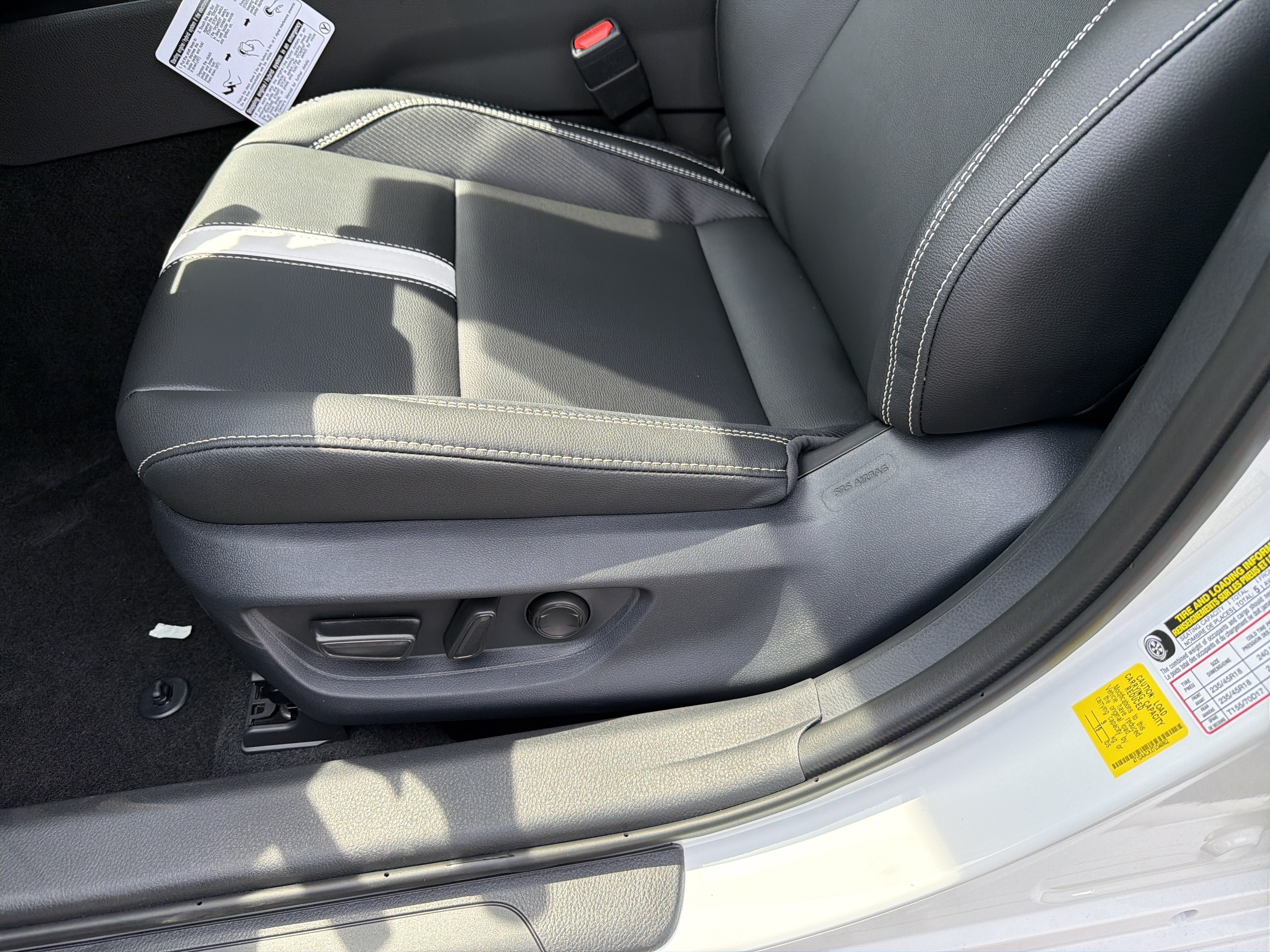 New 2026 Toyota Camry SE FWD image 9