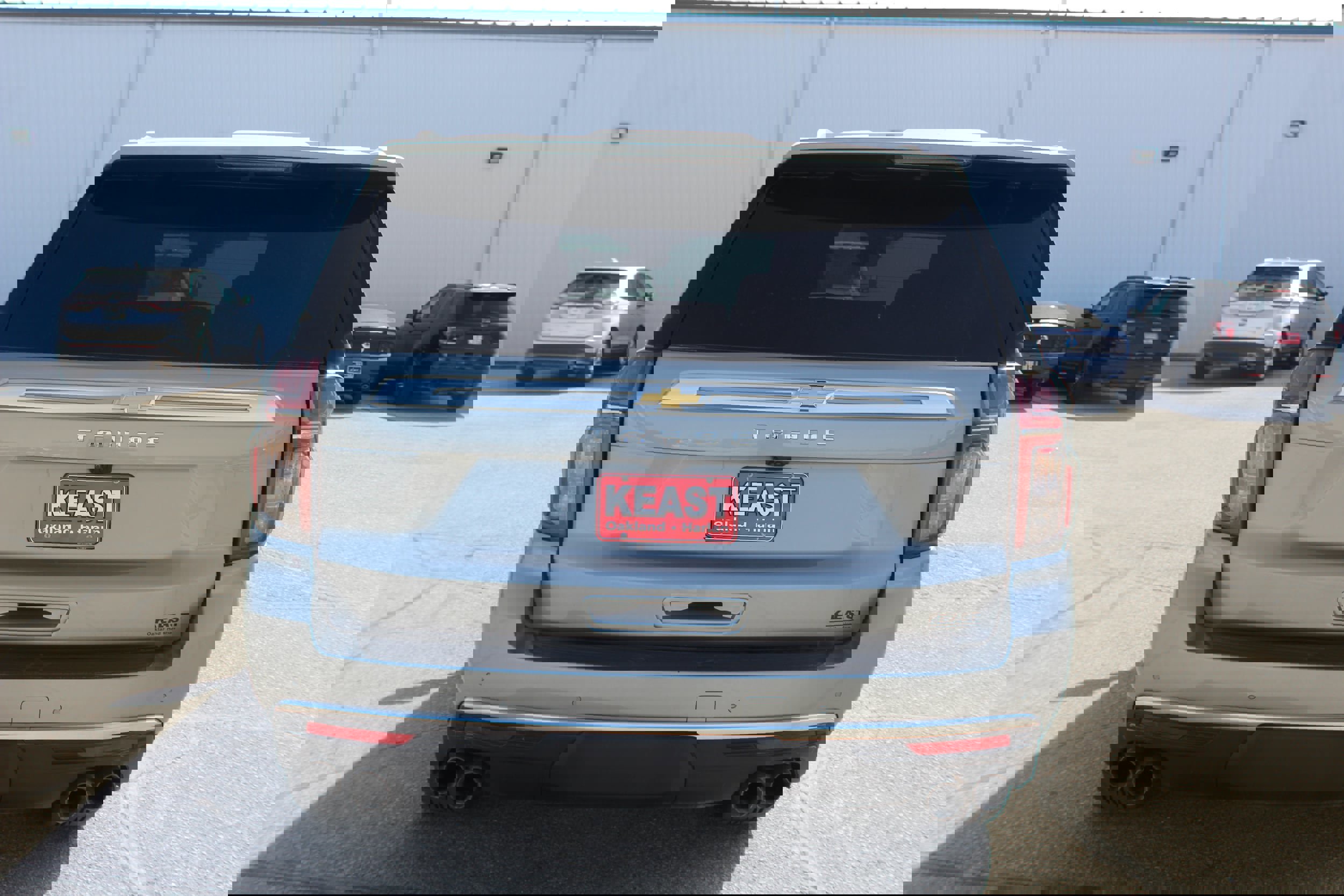 Used 2024 Chevrolet Tahoe High Country AWD/4WD image 3