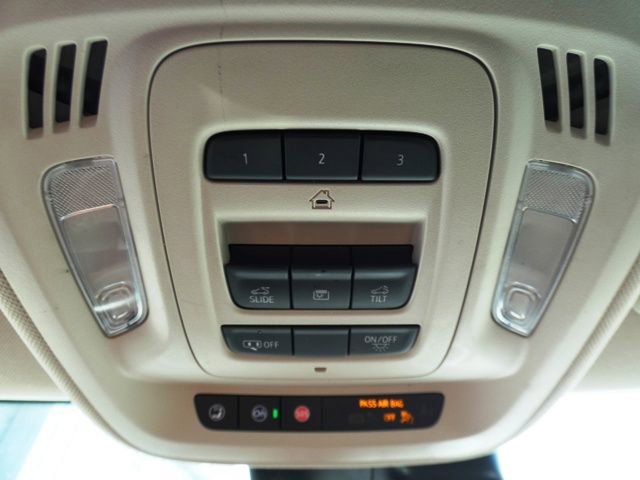 Used 2022 Buick Envision Avenir w/ Technology Package II image 25