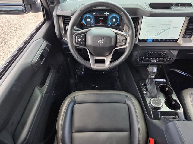 Used 2025 Ford Bronco Outer Banks AWD/4WD image 14