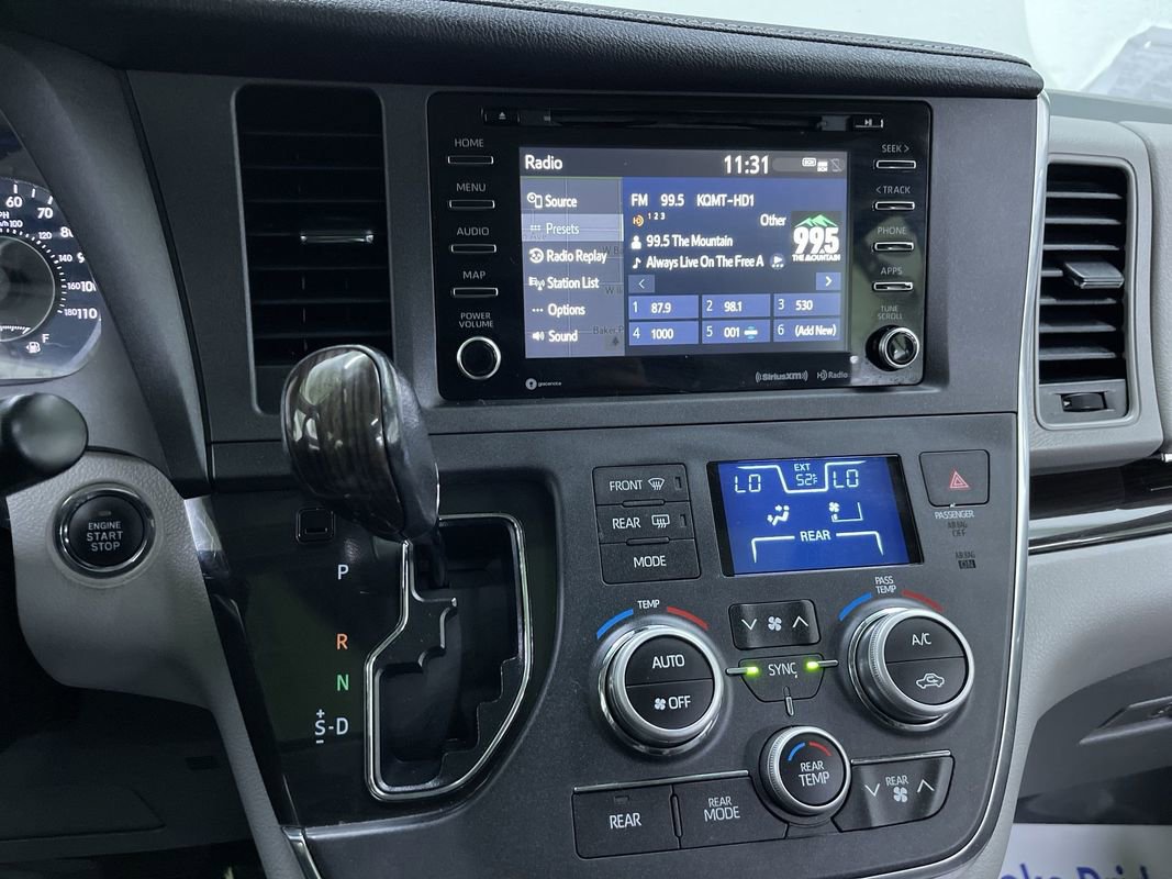 Used 2019 Toyota Sienna XLE w/ XLE Navigation Package image 20