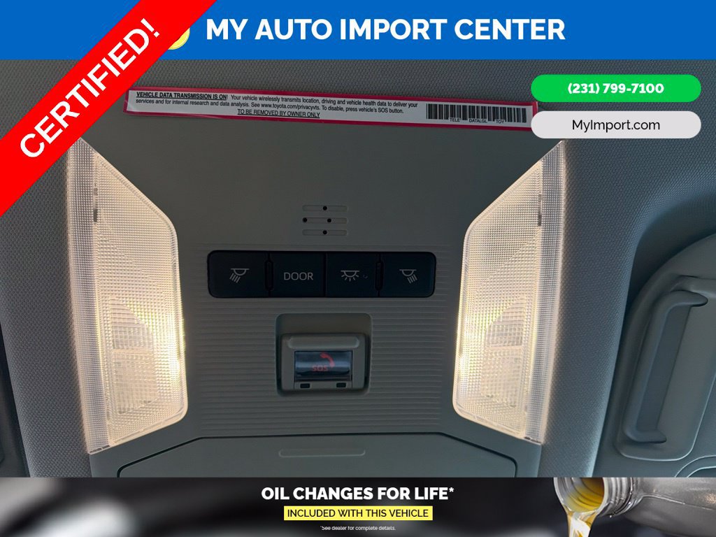 Used 2024 Toyota RAV4 AWD Hybrid image 23