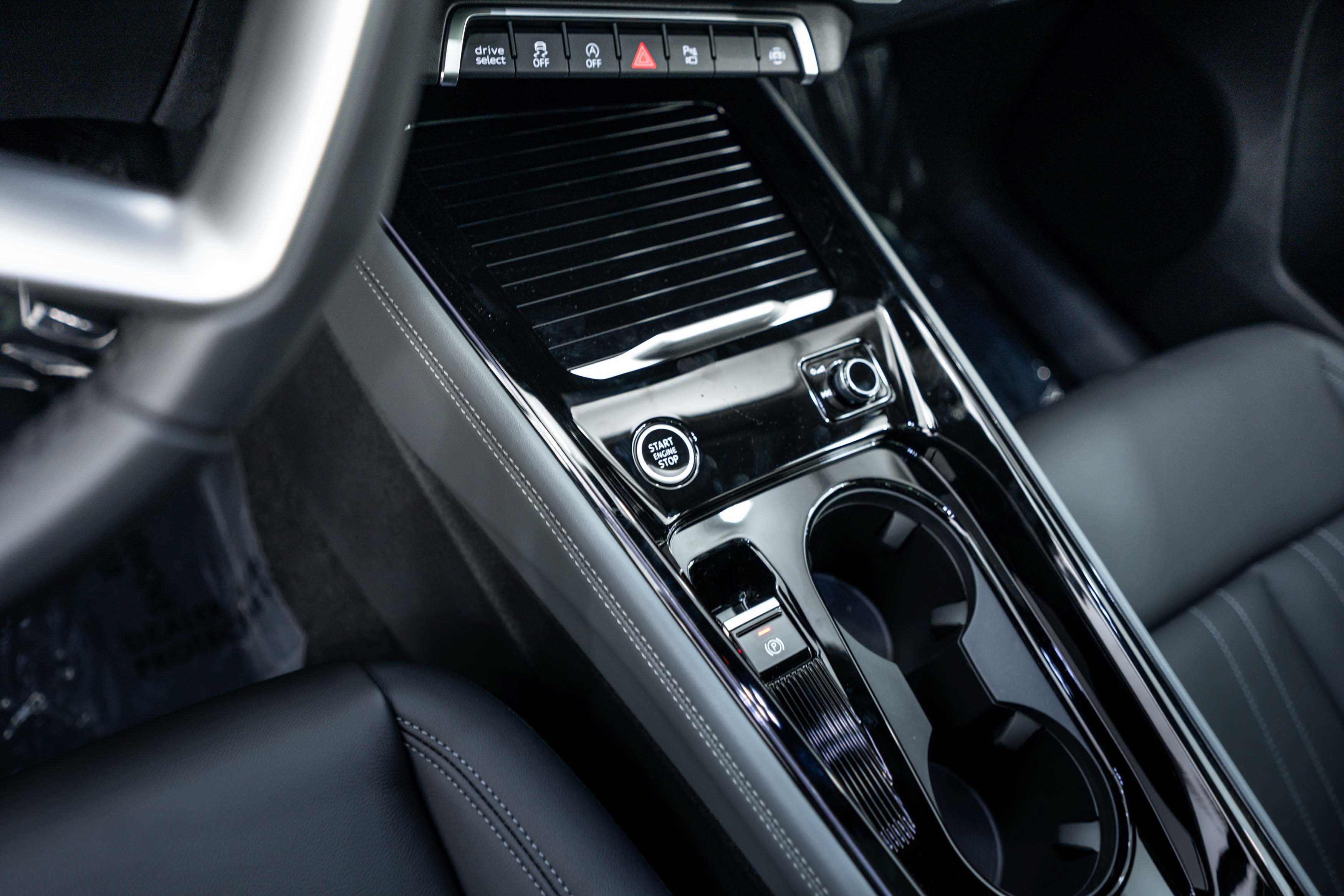 New 2026 Audi Q3 quattro 2.0T AWD/4WD image 12