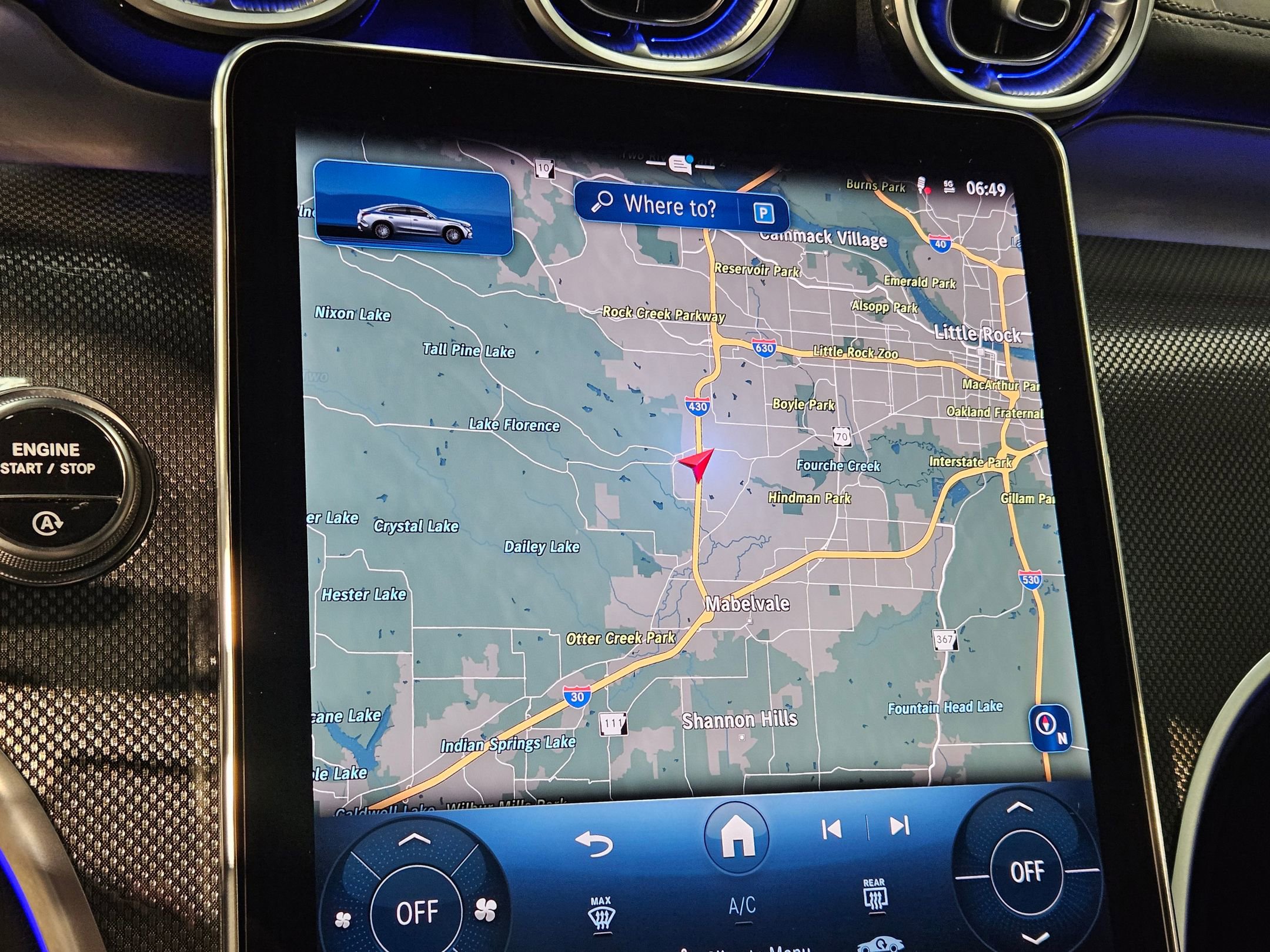 Used 2025 Mercedes-Benz GLC 300 4MATIC image 32