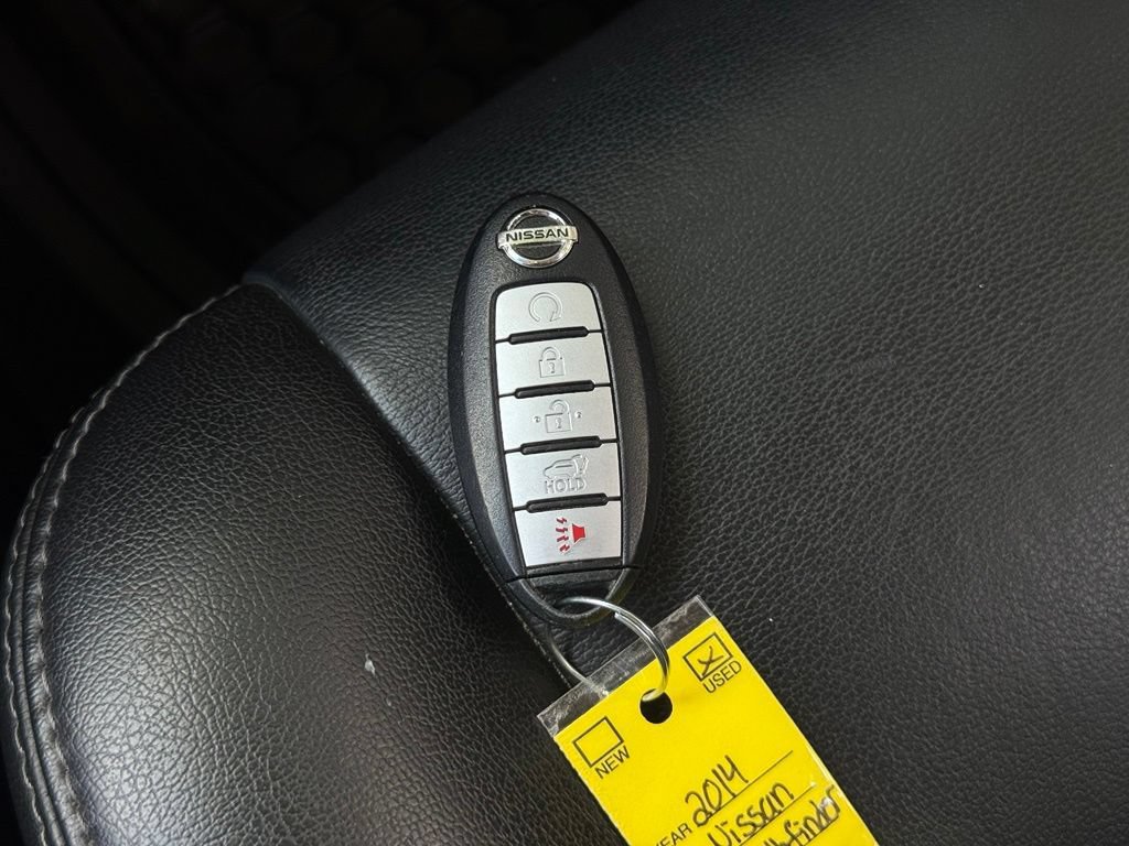 Used 2014 Nissan Pathfinder SL w/ SL Tech Package AWD/4WD image 29