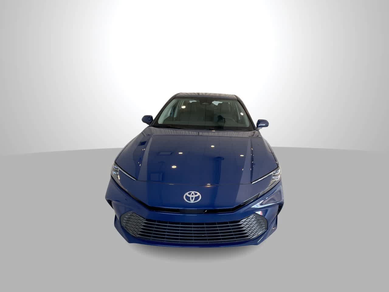 Certified 2025 Toyota Camry XLE FWD image 3