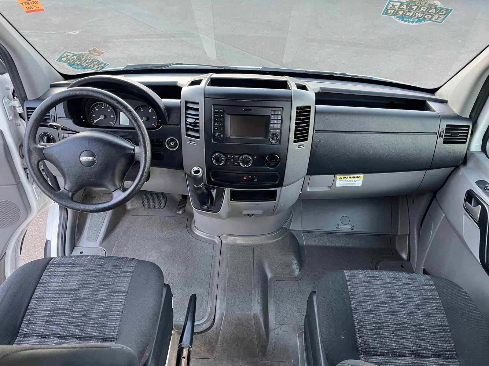 Used 2015 Freightliner Sprinter 2500 image 14
