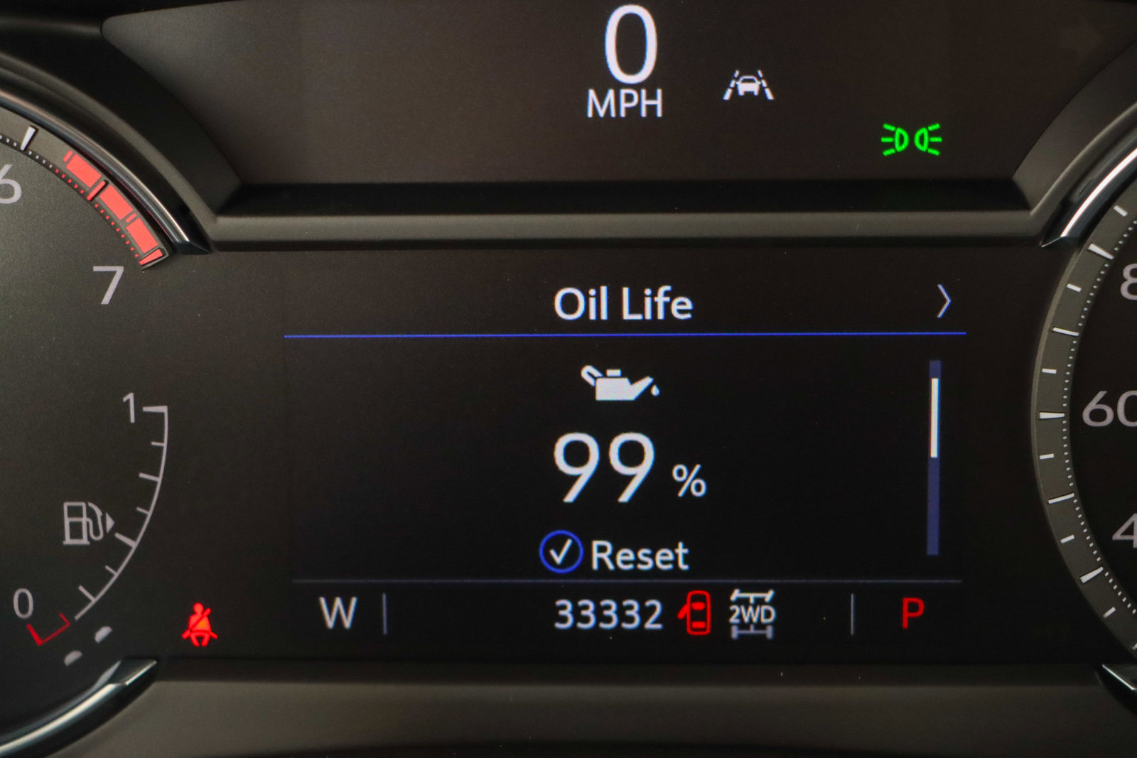 Used 2023 Cadillac XT4 Luxury w/ Cold Weather Package AWD/4WD image 16