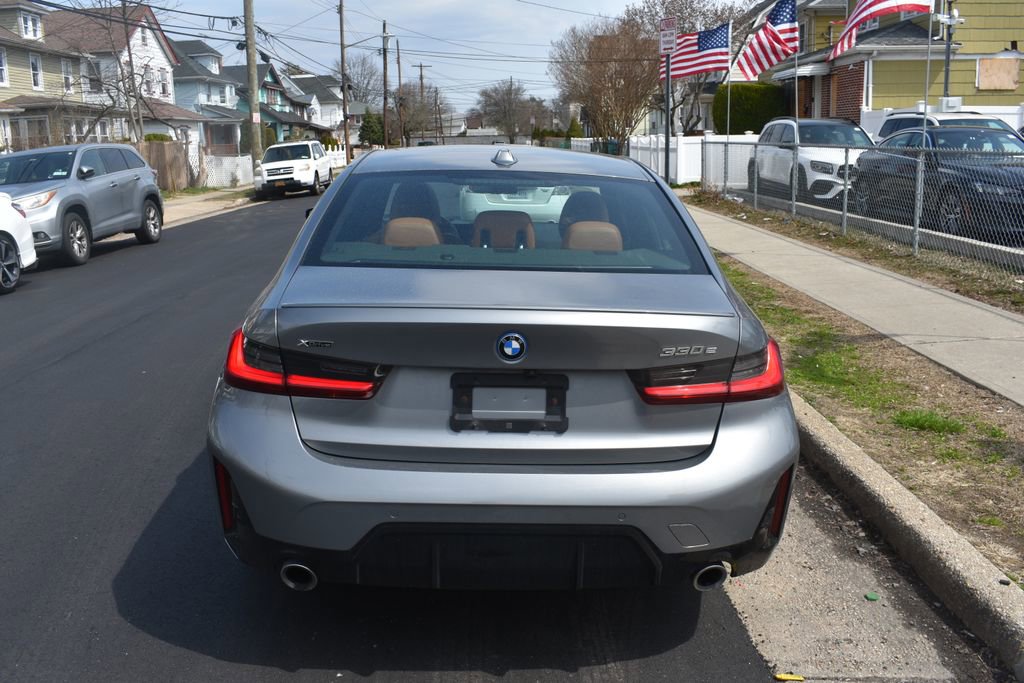 Used 2023 BMW 330e xDrive w/ M Sport Package image 7