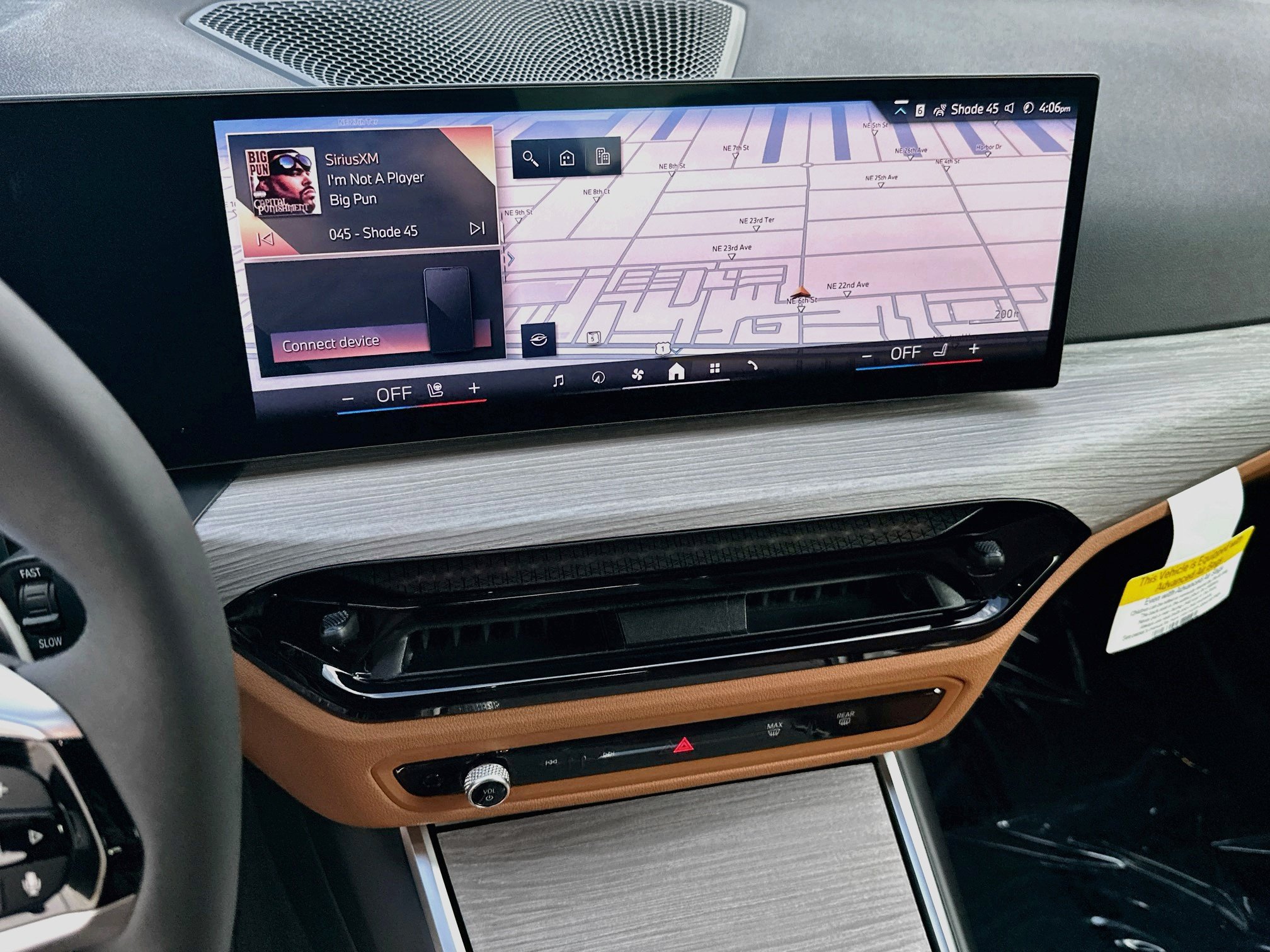 New 2026 BMW 330i Sedan w/ Convenience Package RWD image 11