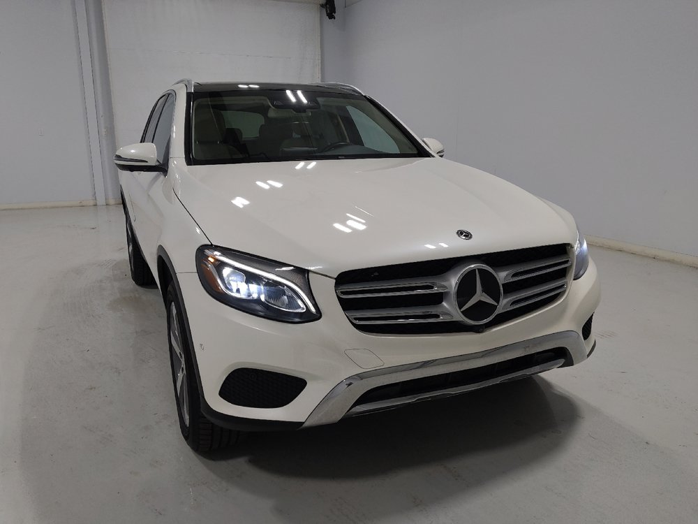 Used 2019 Mercedes-Benz GLC 300 4MATIC w/ Driver Assistance Package image 14