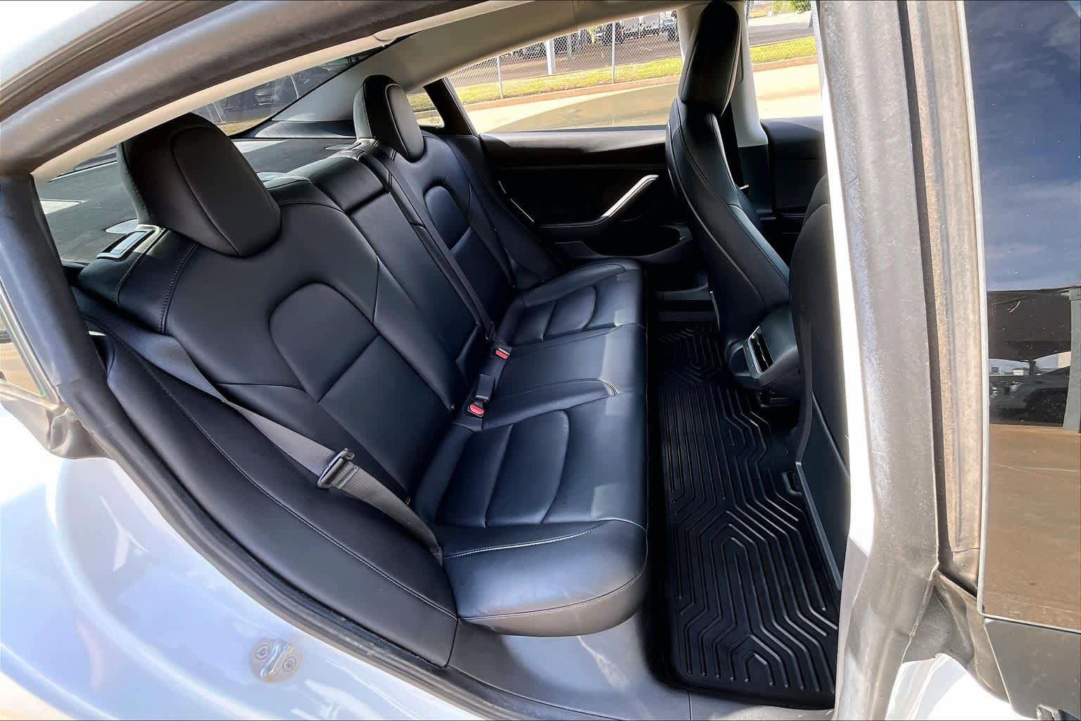Used 2022 Tesla Model 3 Long Range AWD/4WD image 18
