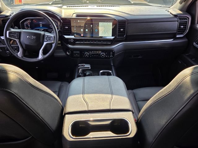 Used 2025 Chevrolet Silverado 1500 LT Trail Boss w/ Convenience Package II AWD/4WD image 9