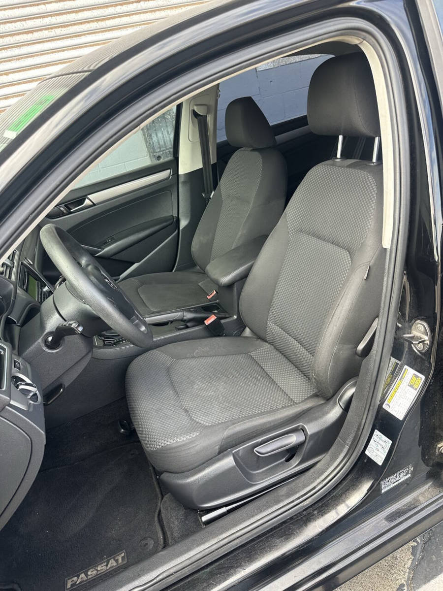 Used 2012 Volkswagen Passat 2.5 S FWD image 7