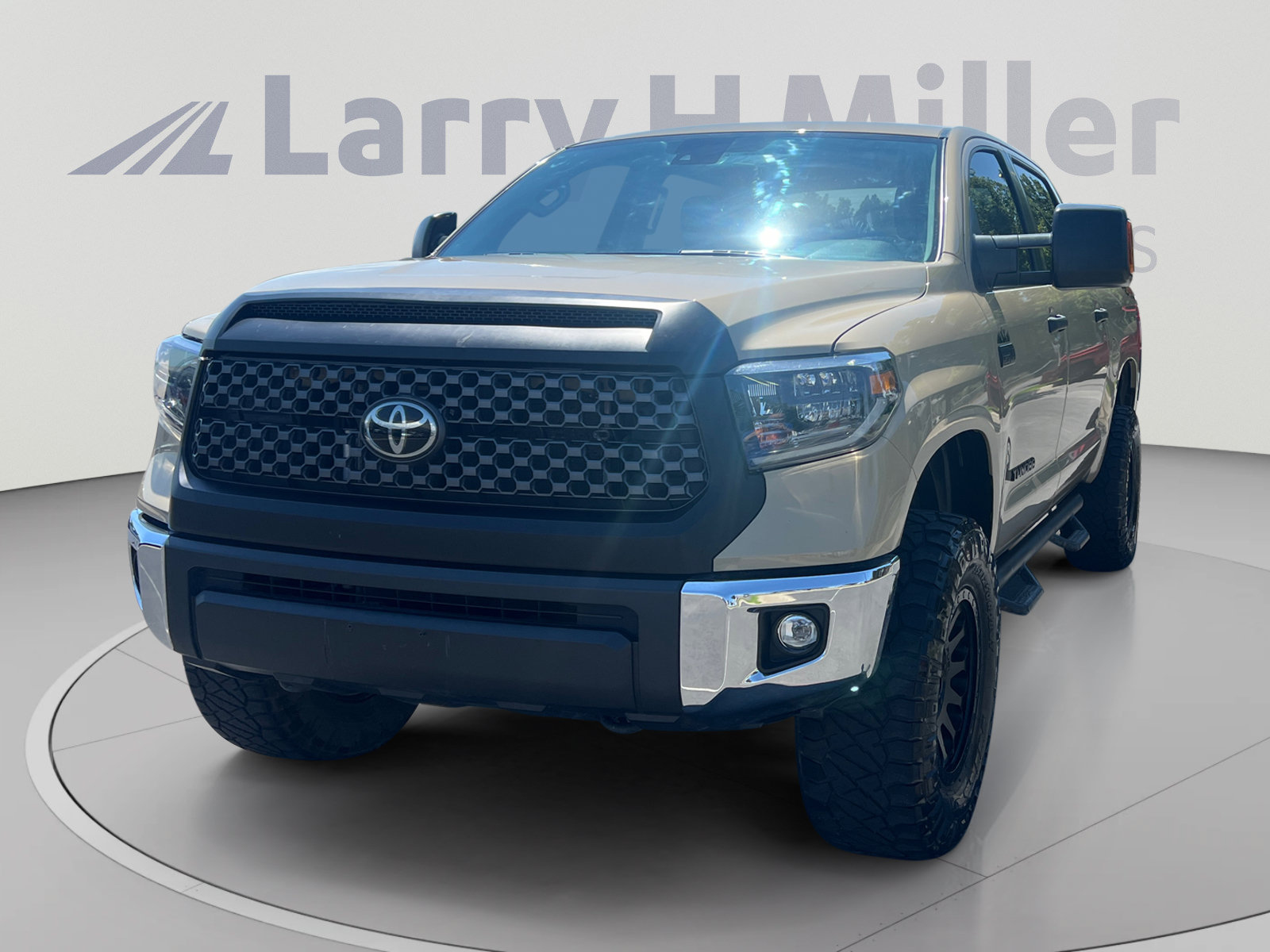 Used 2020 Toyota Tundra SR5 w/ TRD Off-Road Package AWD/4WD image 1