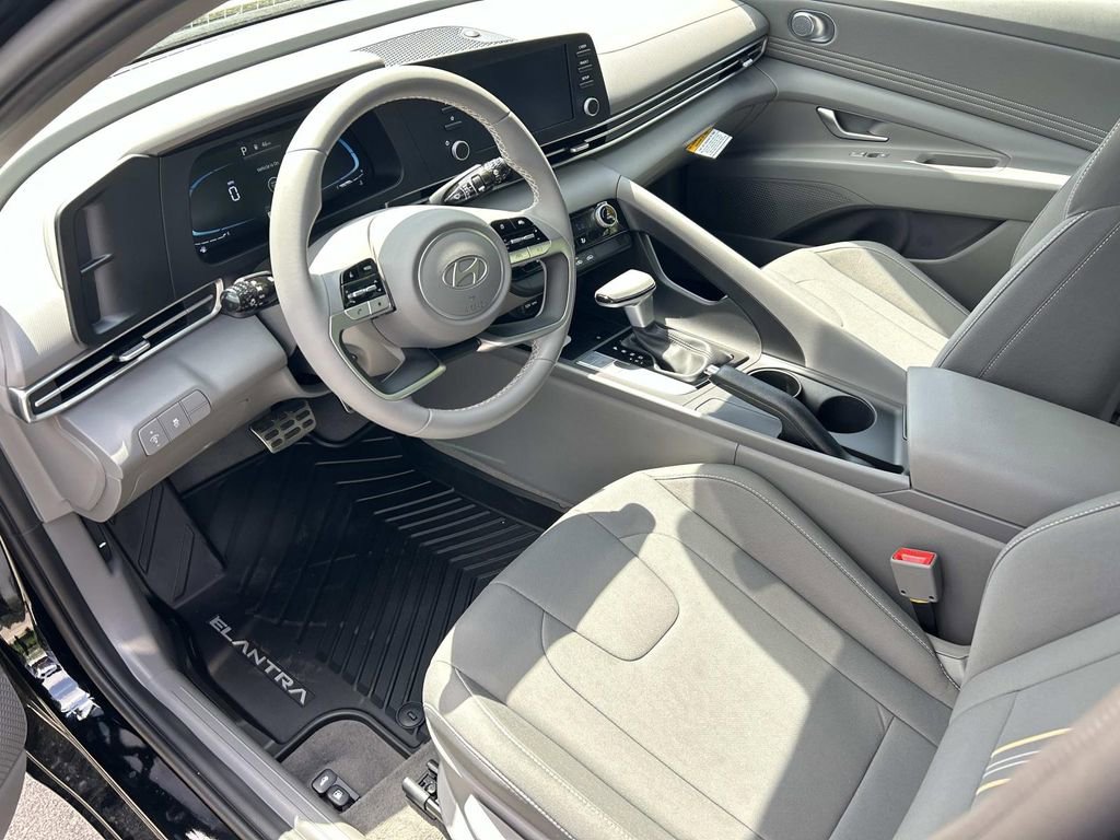 New 2026 Hyundai Elantra Sport FWD image 12