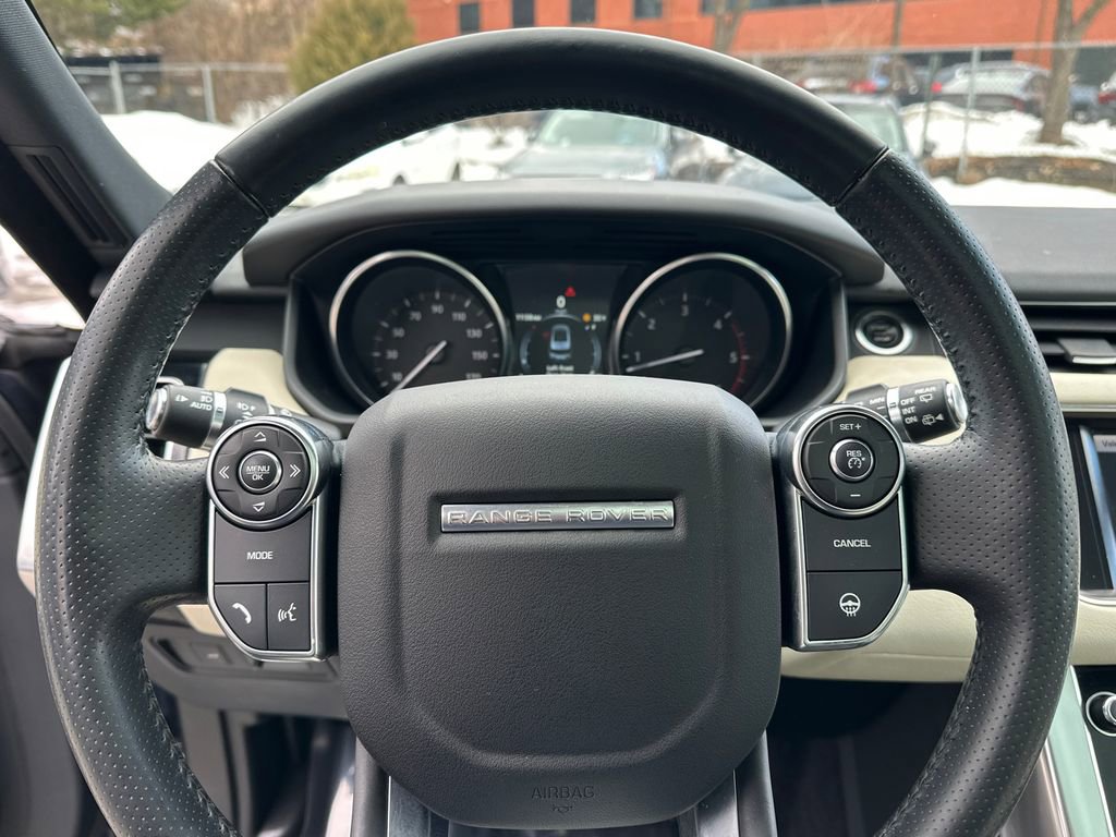 Used 2016 Land Rover Range Rover Sport HSE image 26