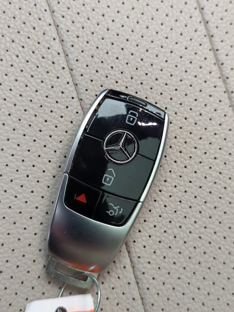 Certified 2022 Mercedes-Benz E 350 4MATIC Sedan image 31