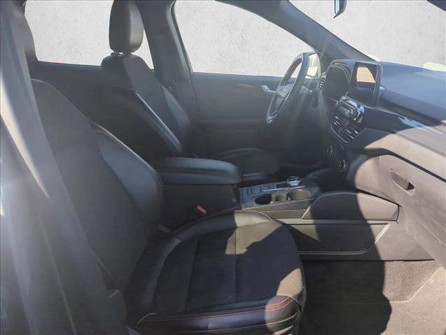 Used 2024 Ford Escape ST-Line image 17
