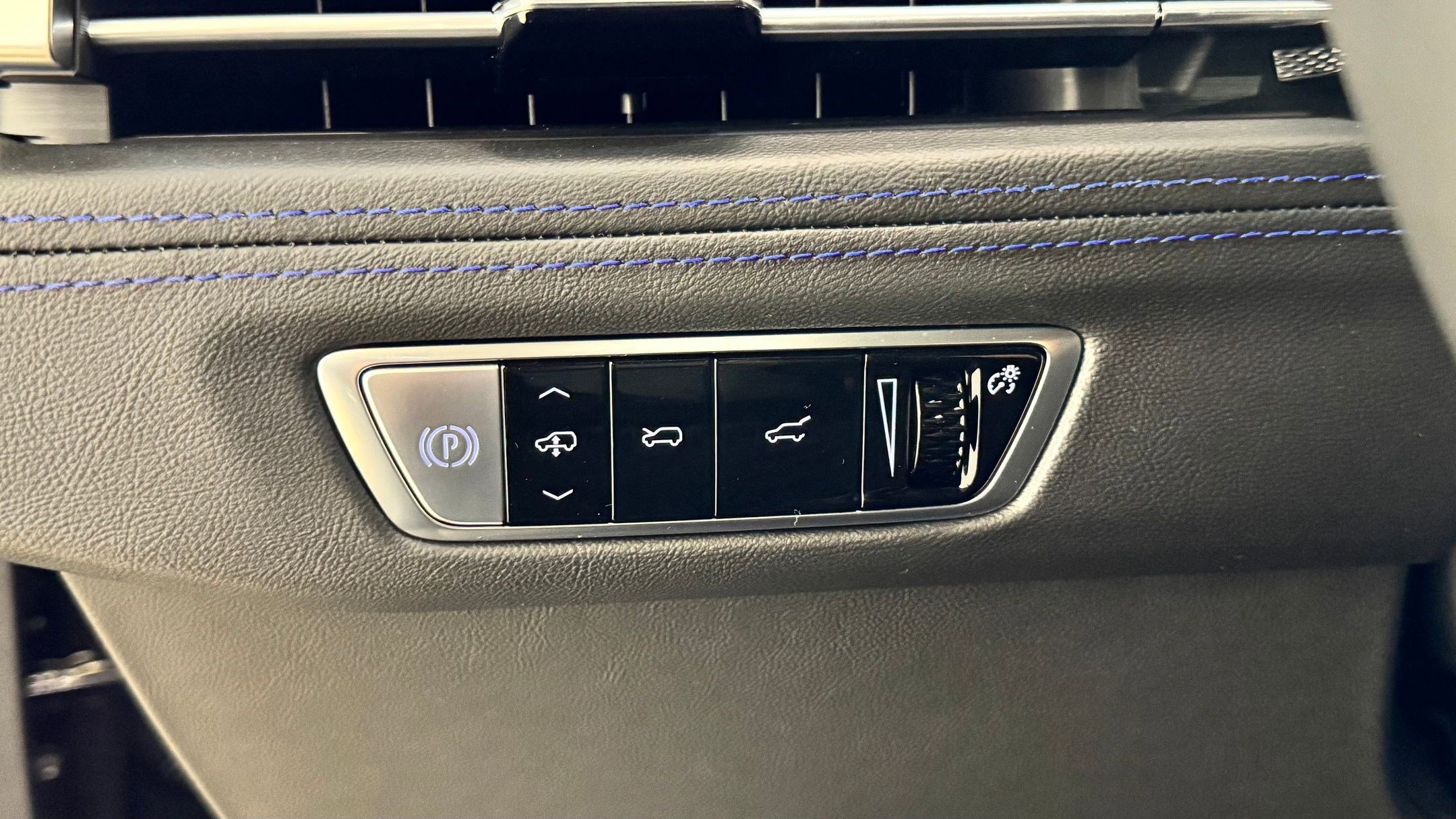 New 2026 Cadillac Escalade IQ Sport 1 image 42