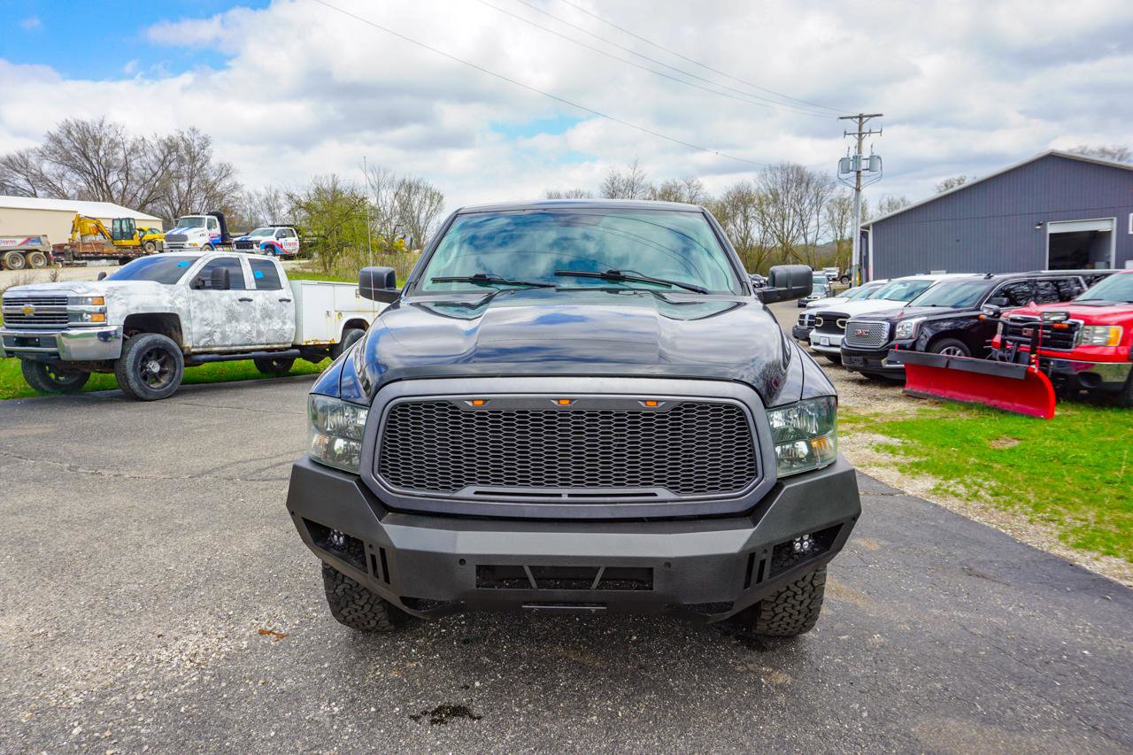 Used 2016 RAM 1500 Express w/ Black Ram 1500 Express Group AWD/4WD image 9