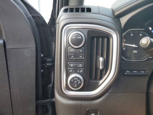 Used 2020 GMC Sierra 3500 Denali w/ Denali Ultimate Package AWD/4WD image 31