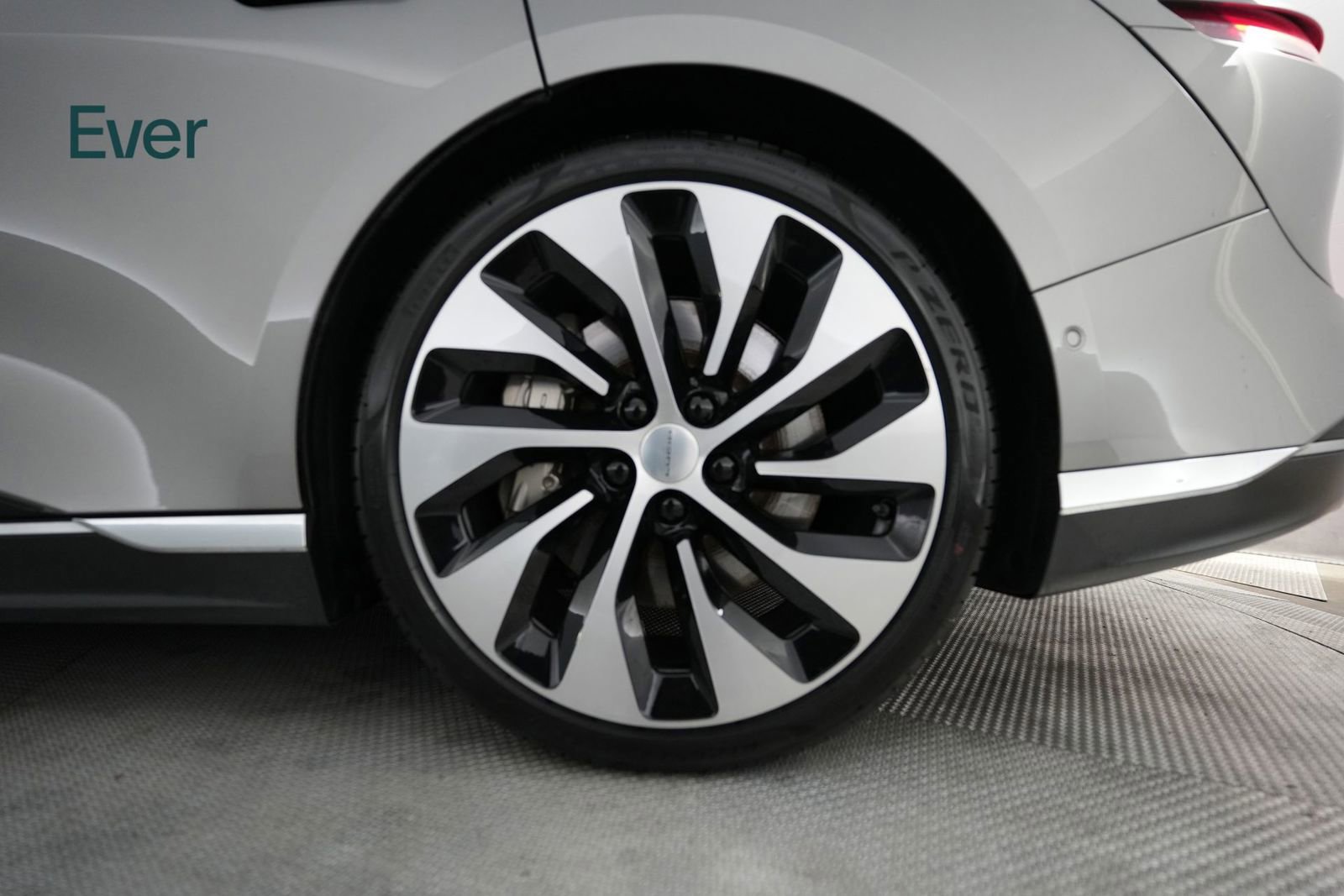 Used 2023 Lucid Air Grand Touring image 20