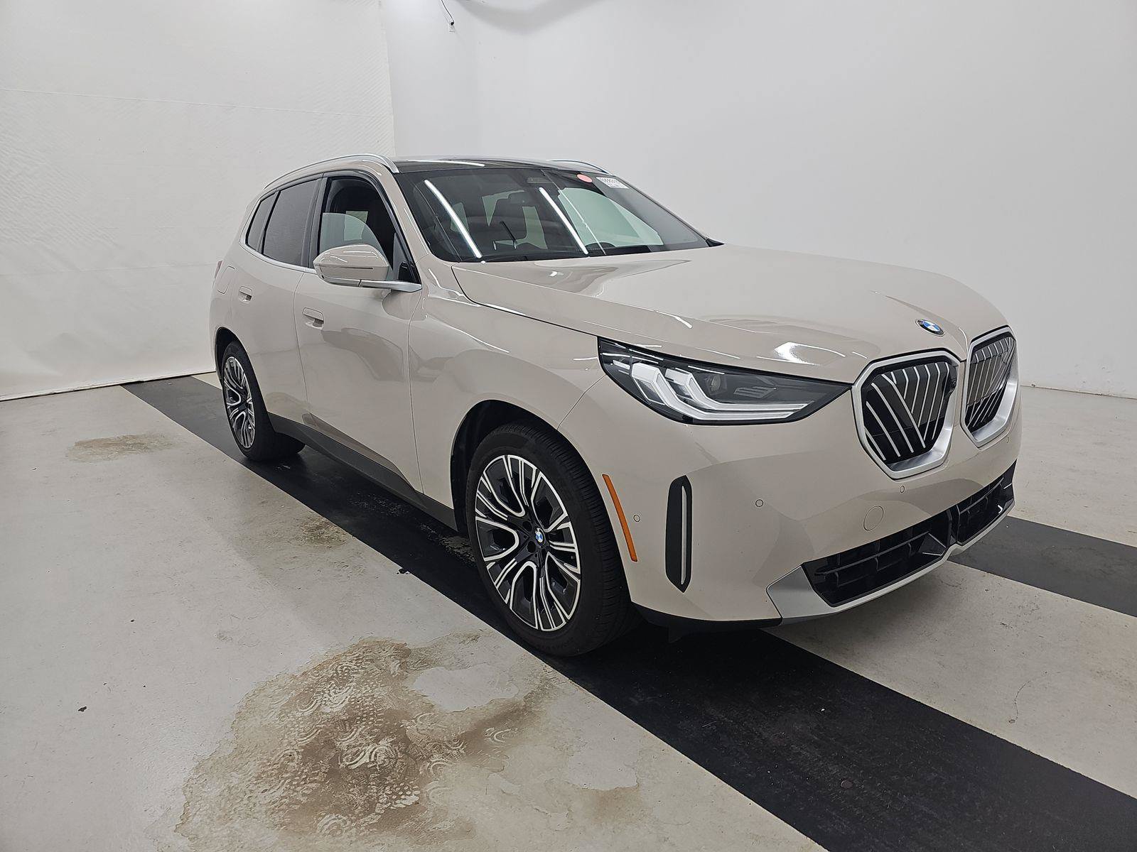 Certified 2026 BMW X3 xDrive30i AWD/4WD image 3