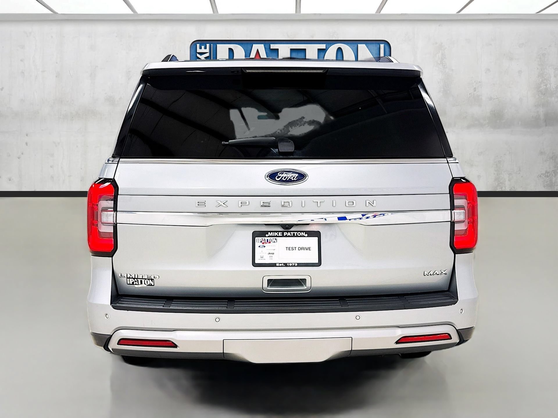 Used 2024 Ford Expedition Max Limited AWD/4WD image 6