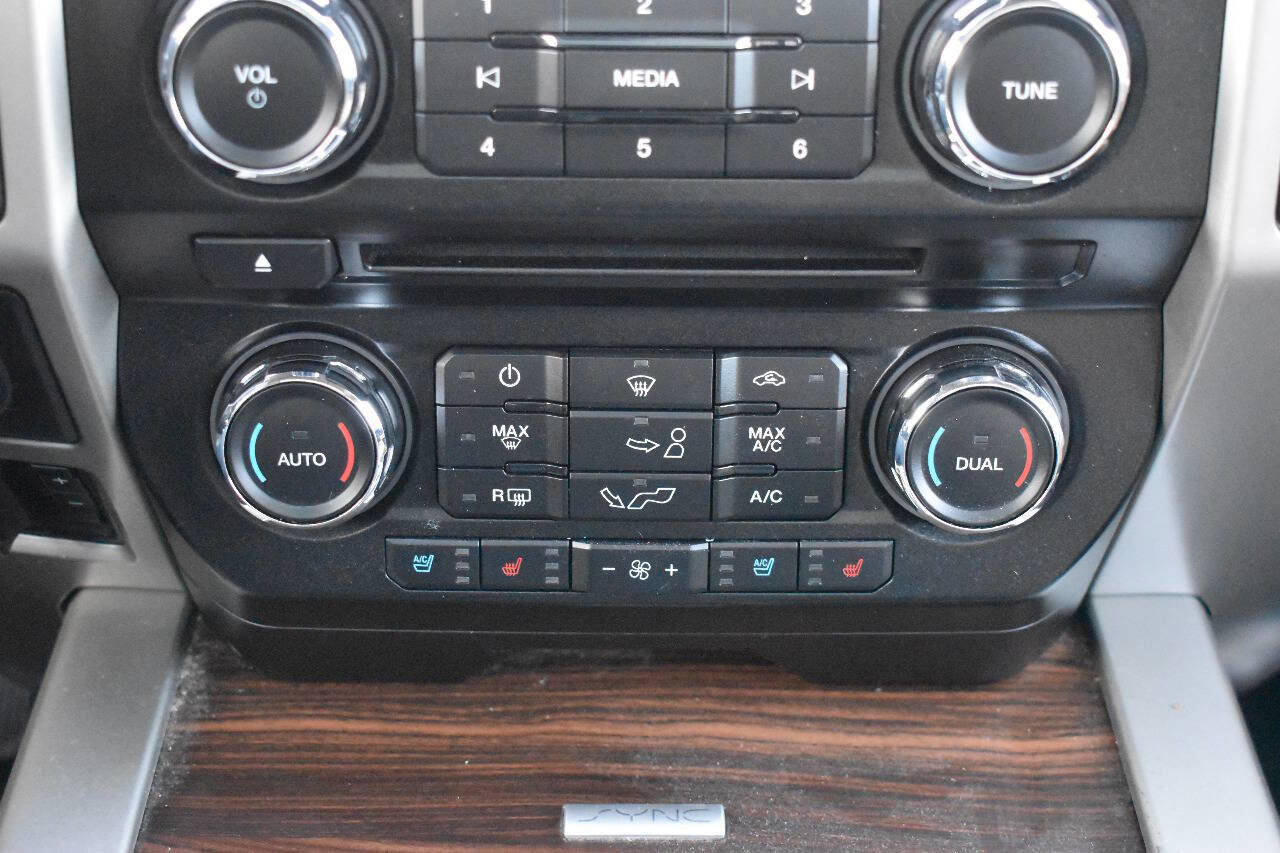 Used 2017 Ford F150 Lariat w/ Equipment Group 501A Mid image 28