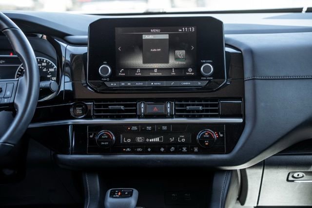 Used 2025 Nissan Pathfinder SV image 17