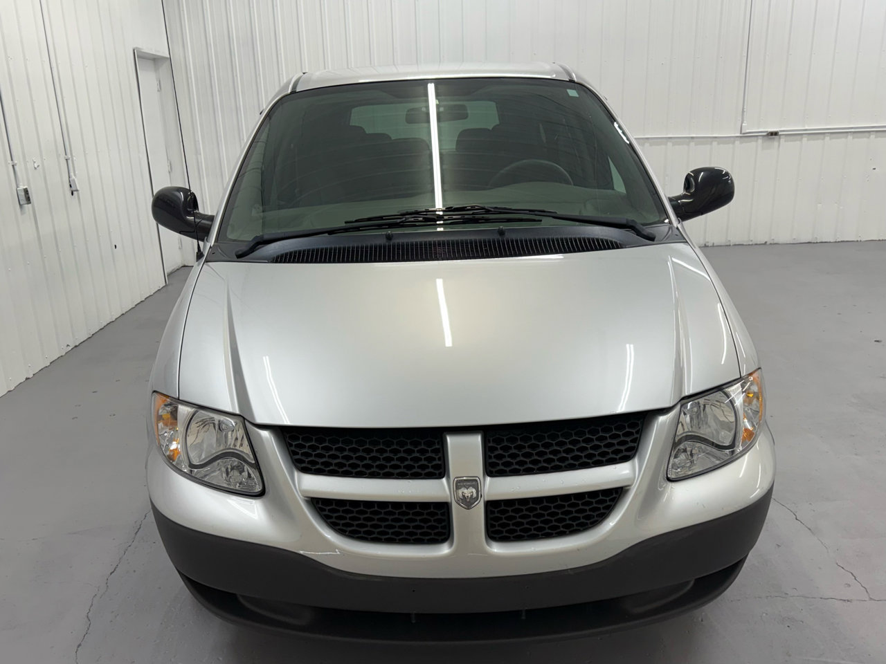 Used 2002 Dodge Caravan SE image 85