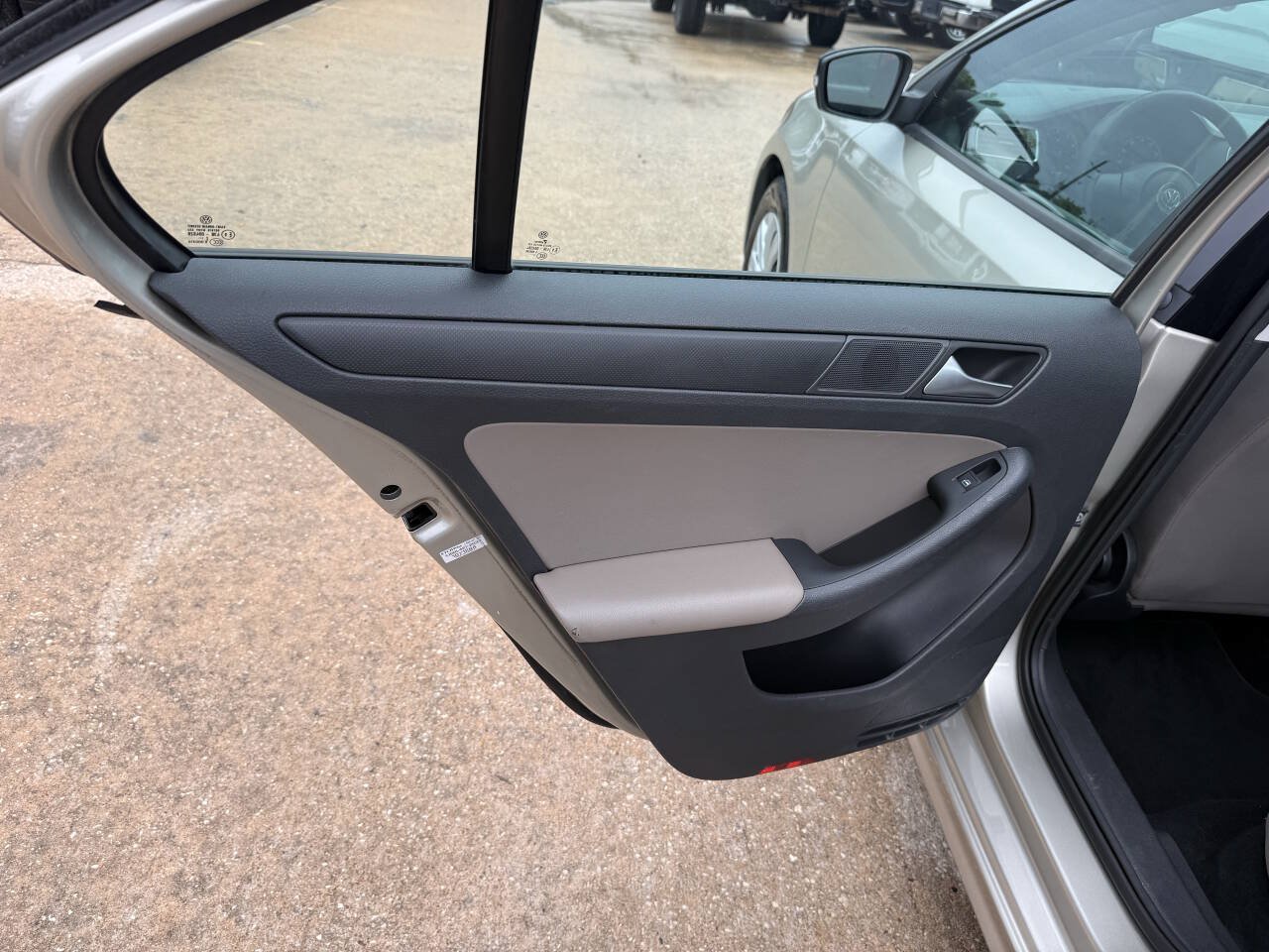 Used 2013 Volkswagen Jetta S FWD image 14