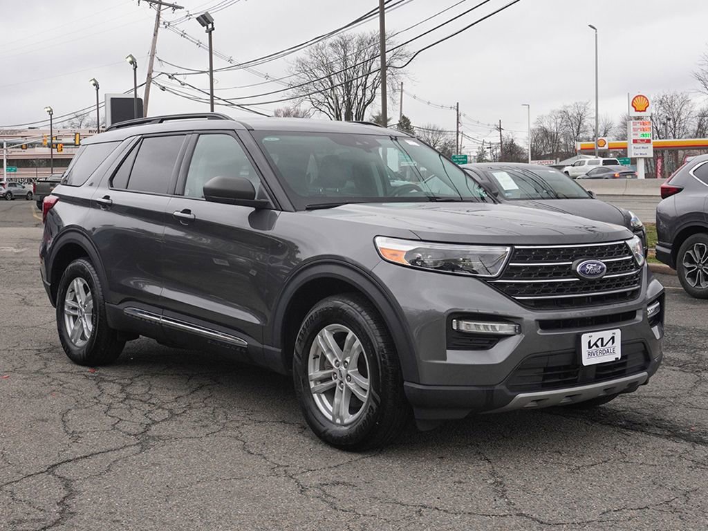 Used 2023 Ford Explorer XLT w/ Equipment Group 202A image 44