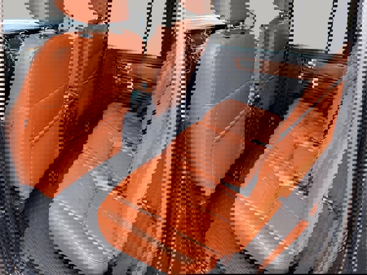 Used 2016 Land Rover LR4 HSE LUX image 17