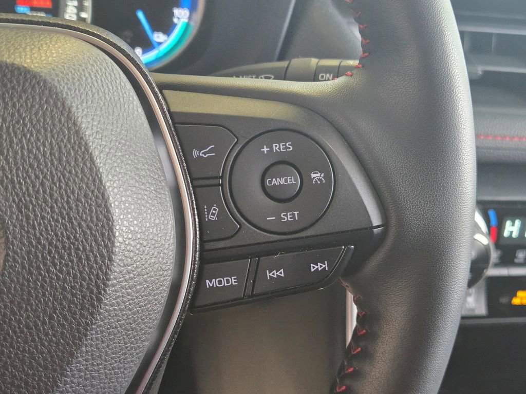 Used 2024 Toyota RAV4 SE image 16